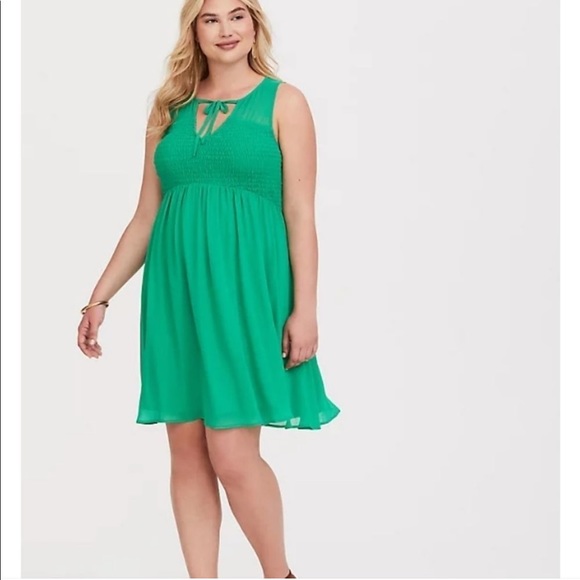 torrid Dresses & Skirts - TORRID Green Chiffon Smock Front Tank Dress